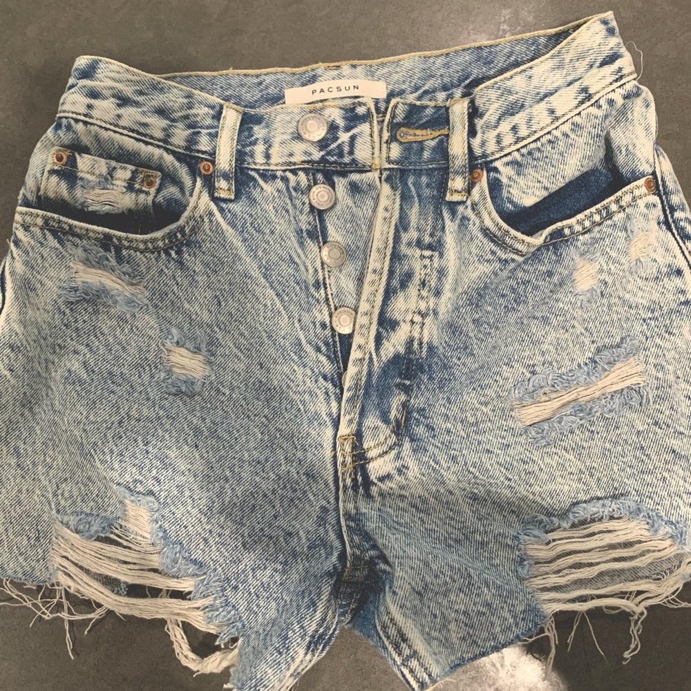 PacSun distressed light blue denim shorts size 23